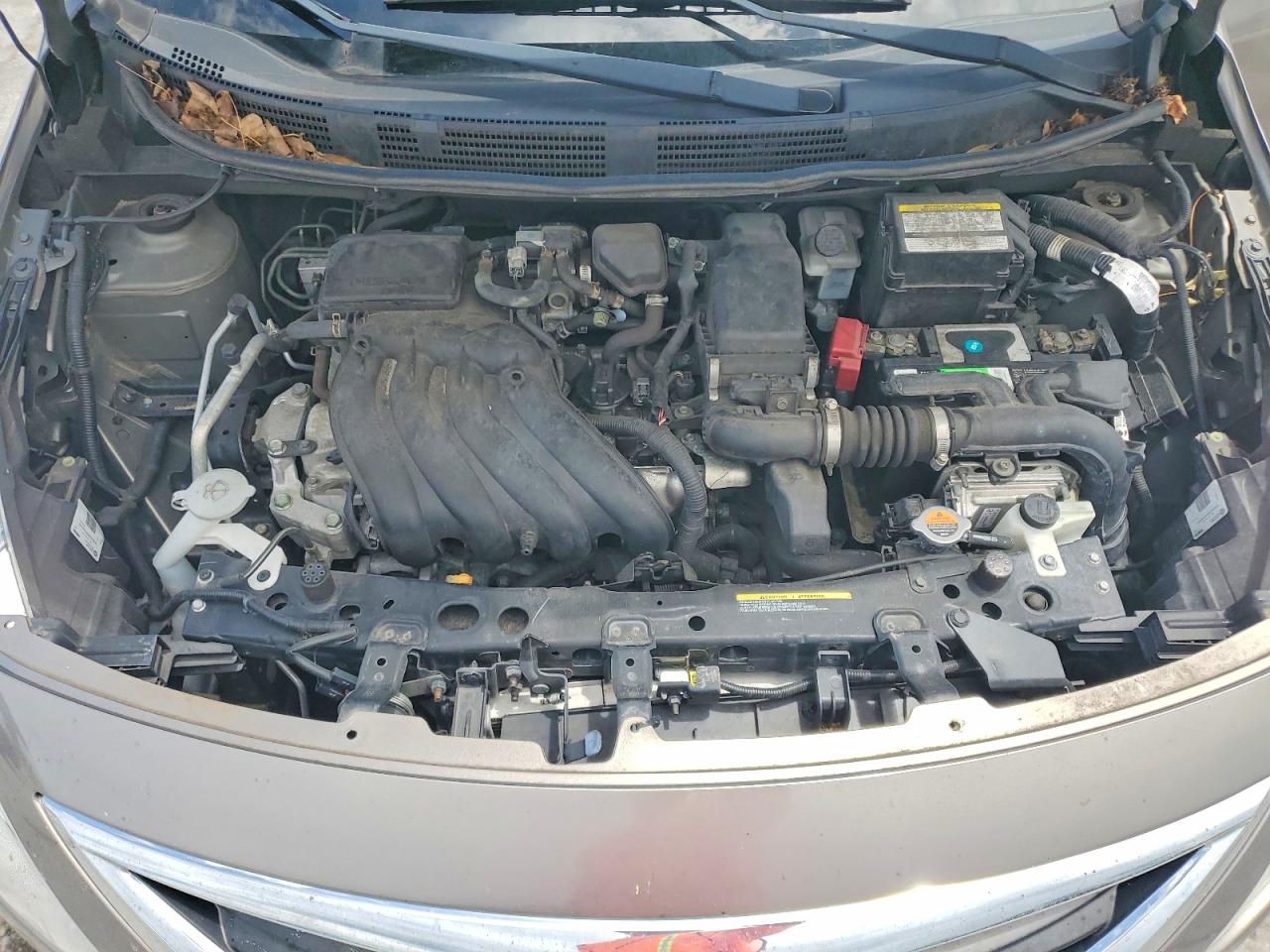 Nissan Versa 1.6 Sv