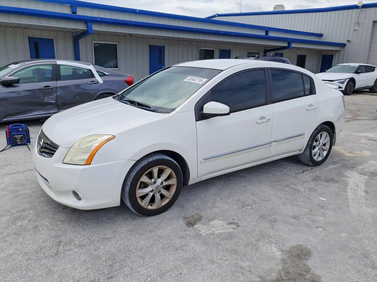 Salvage Nissan Sentra Image