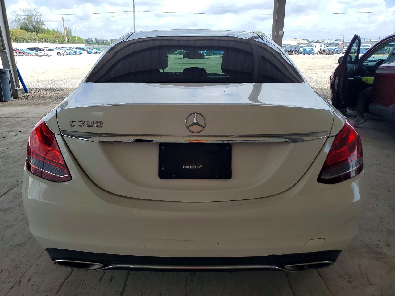 Mercedes-Benz C-Class 300