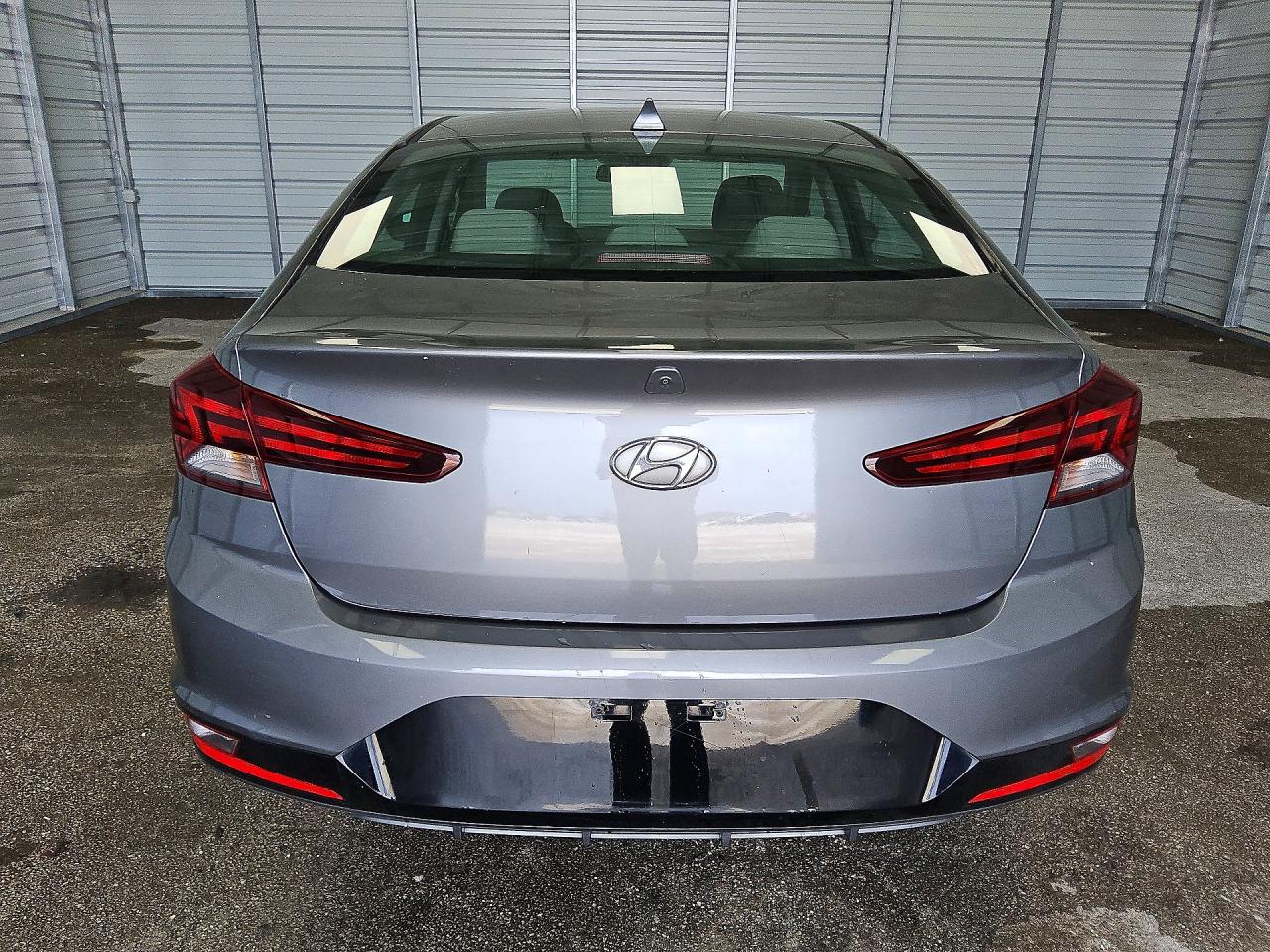 Hyundai ELANTRA Value Edition