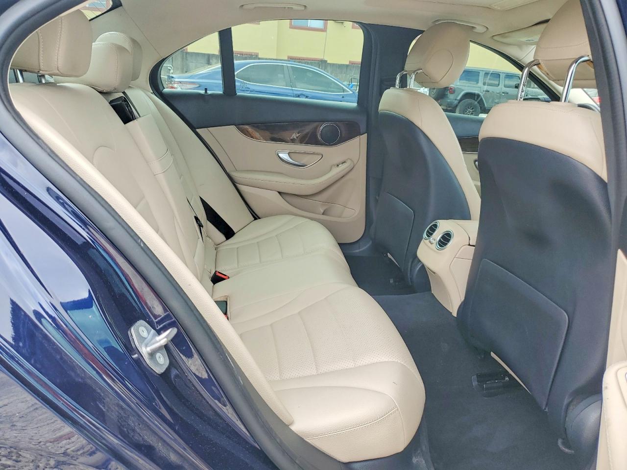 Mercedes-Benz C-Class 300