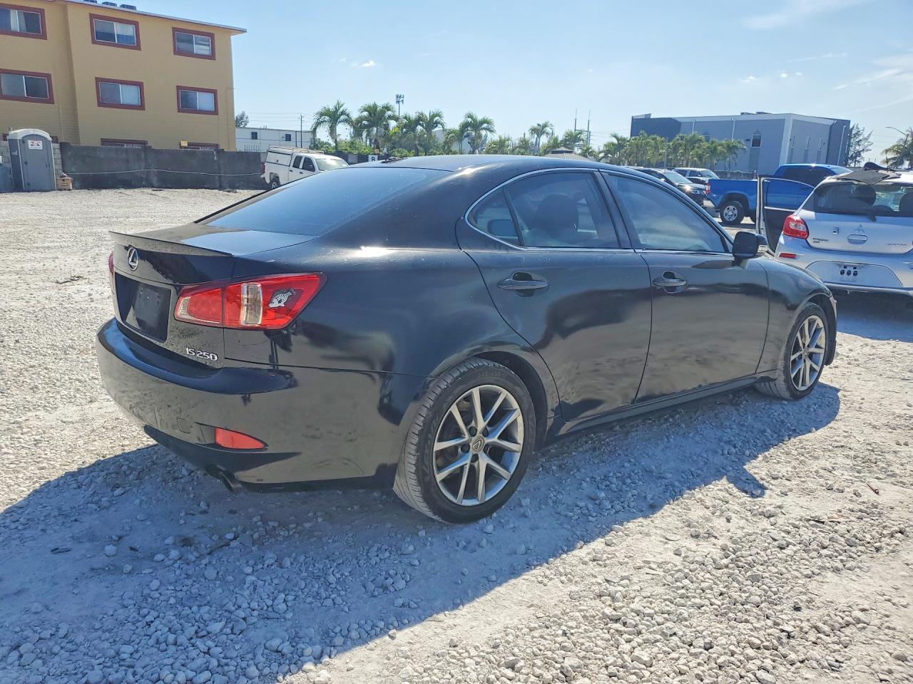 Lexus Is Base