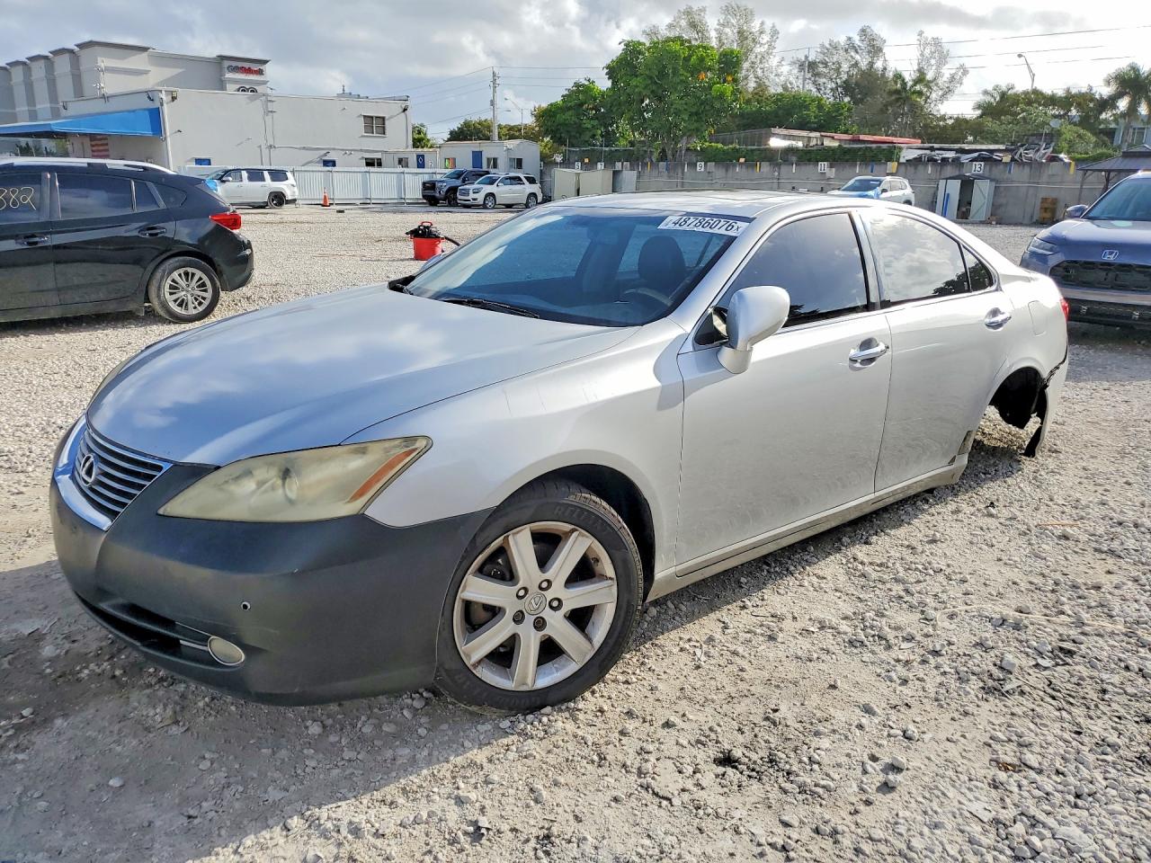 Salvage Lexus Es Image