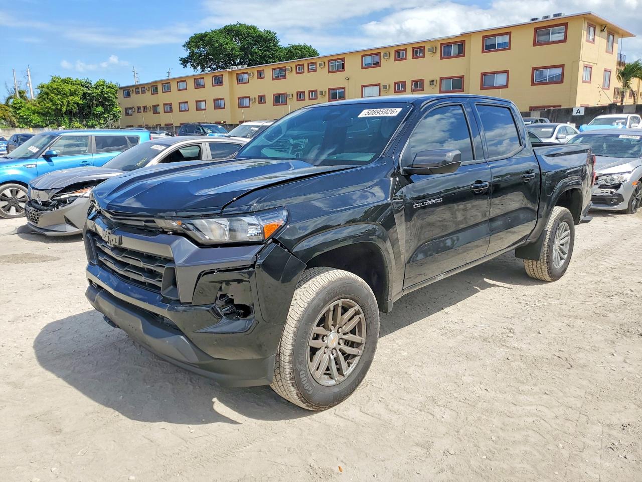 Salvage Chevrolet Colorado Image