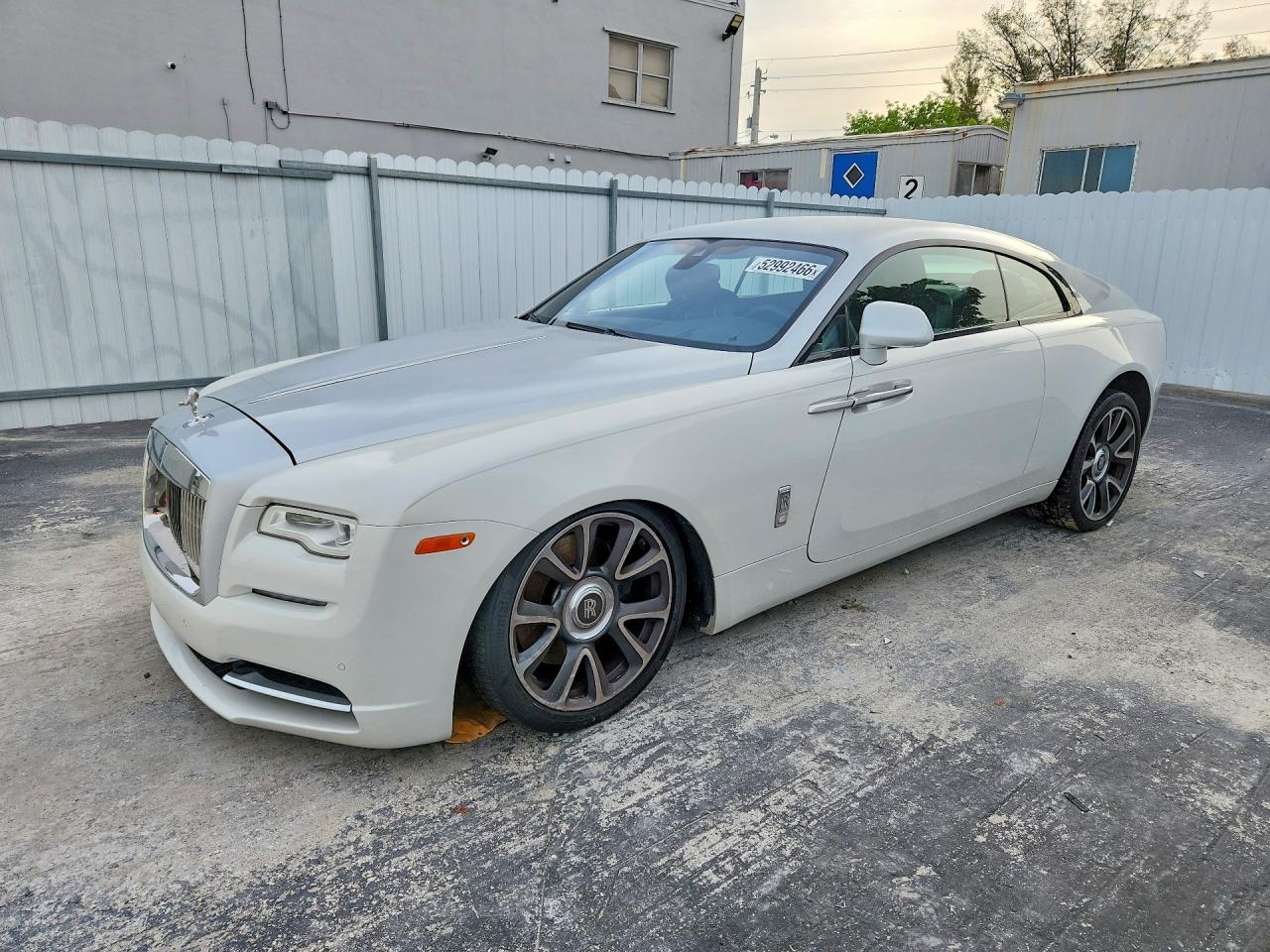 Salvage Rolls-Royce Wraith Image