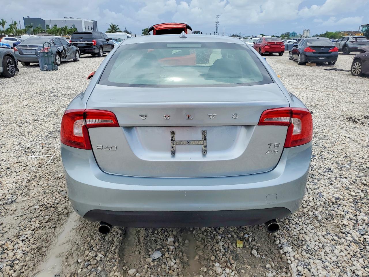 Volvo S60 T5