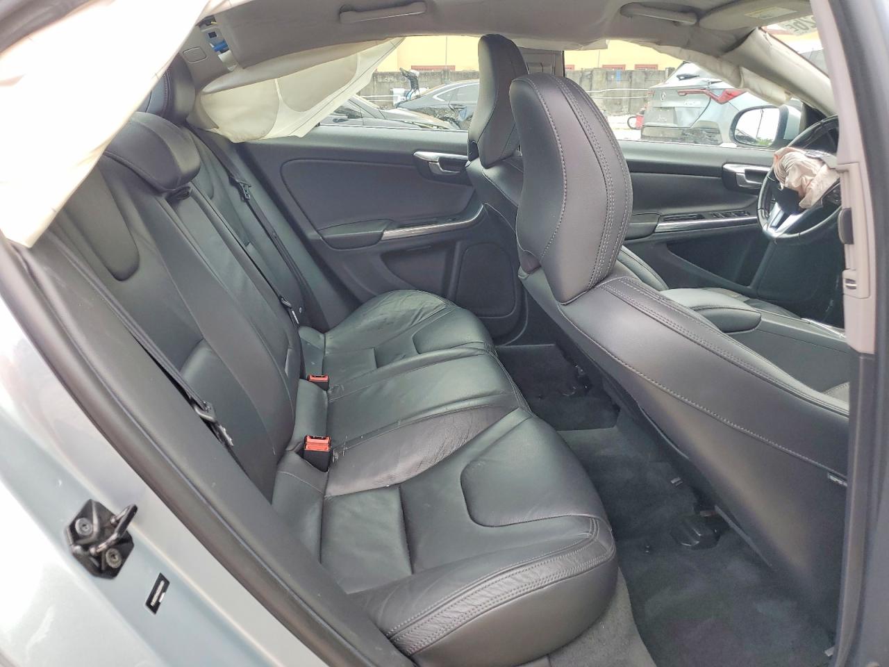 Volvo S60 T5