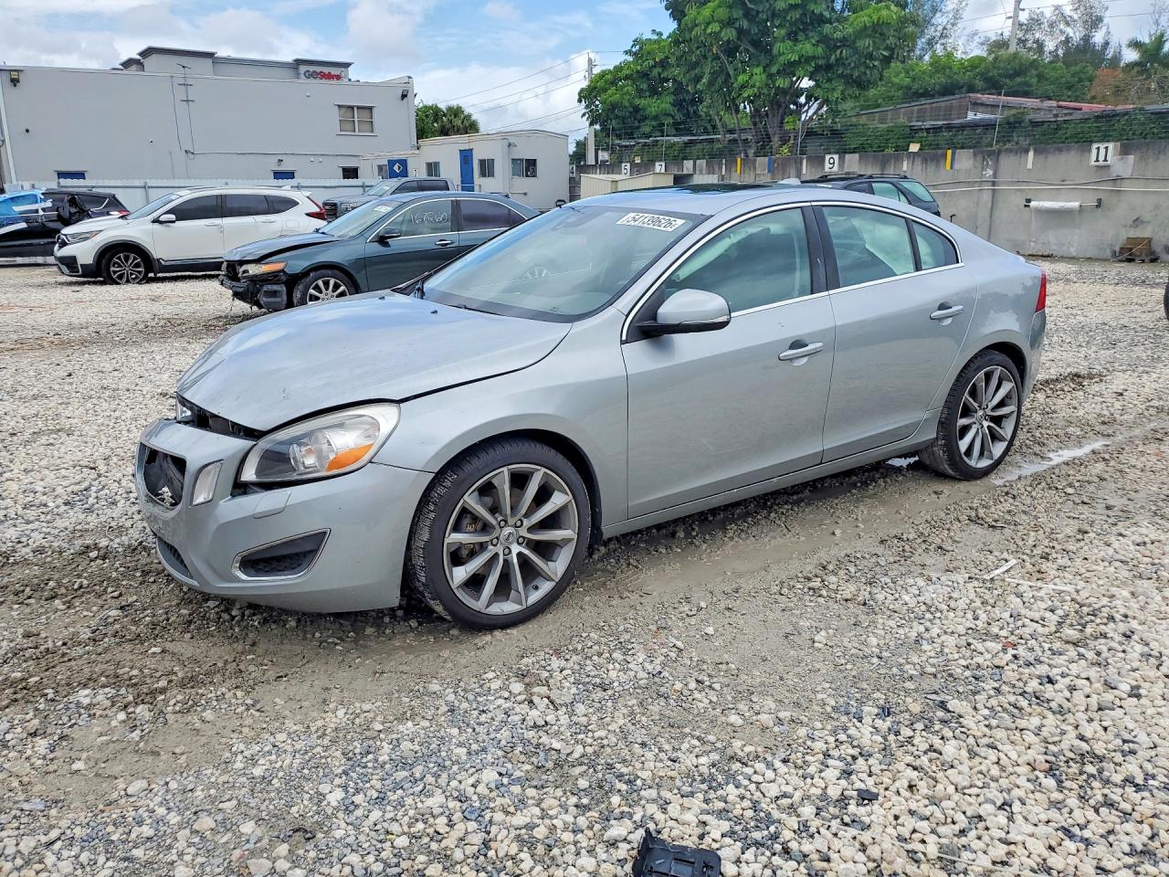 Salvage Volvo S60 Image