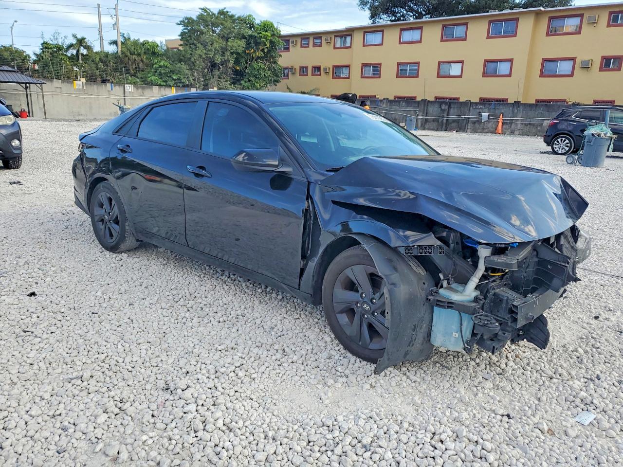Hyundai ELANTRA Sel
