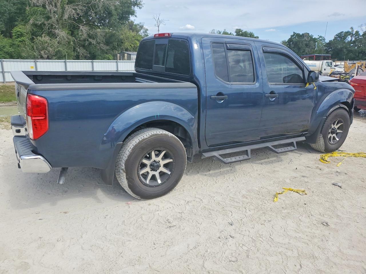 Nissan Frontier Sv