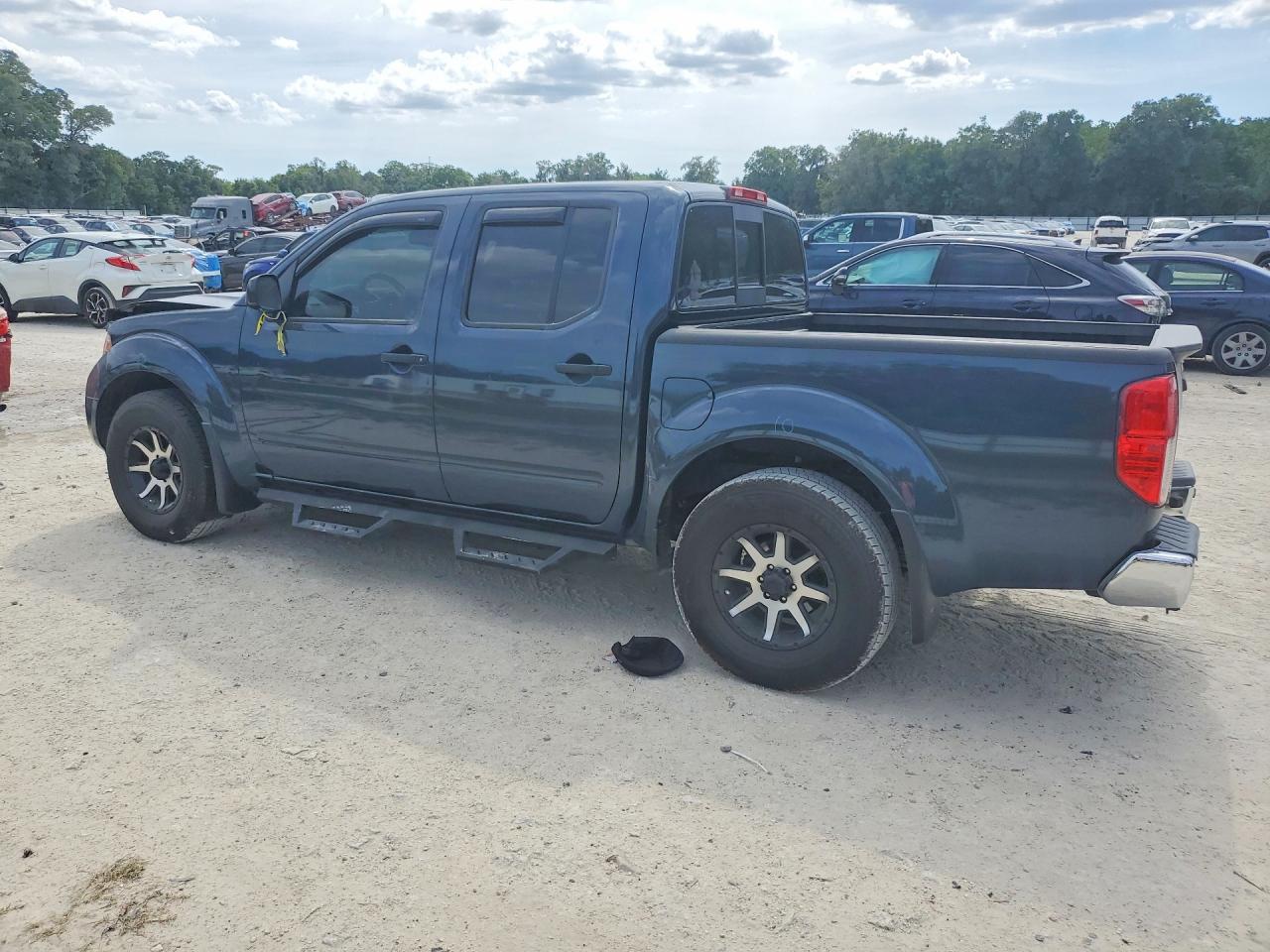 Nissan Frontier Sv