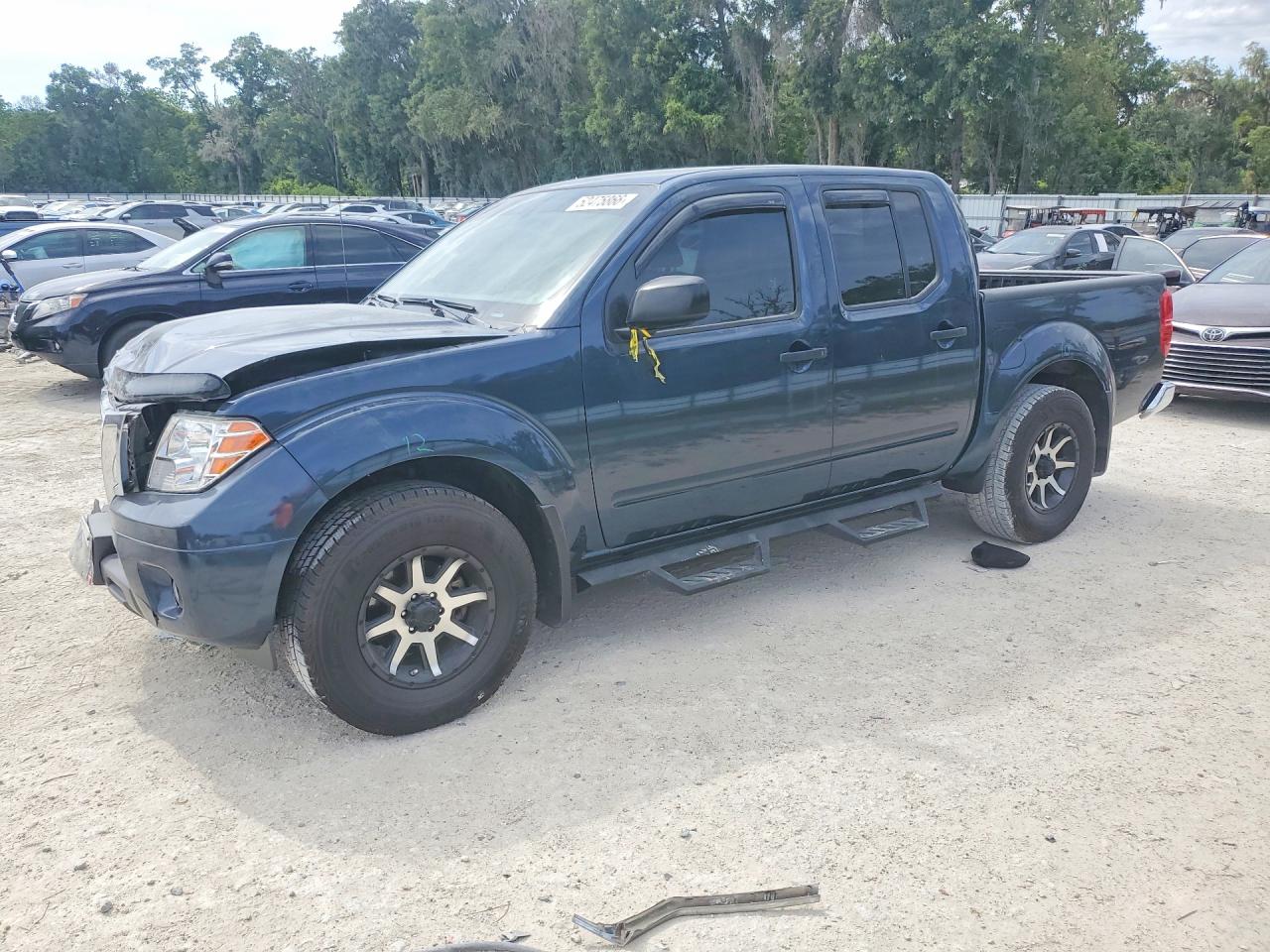 Salvage Nissan Frontier Image