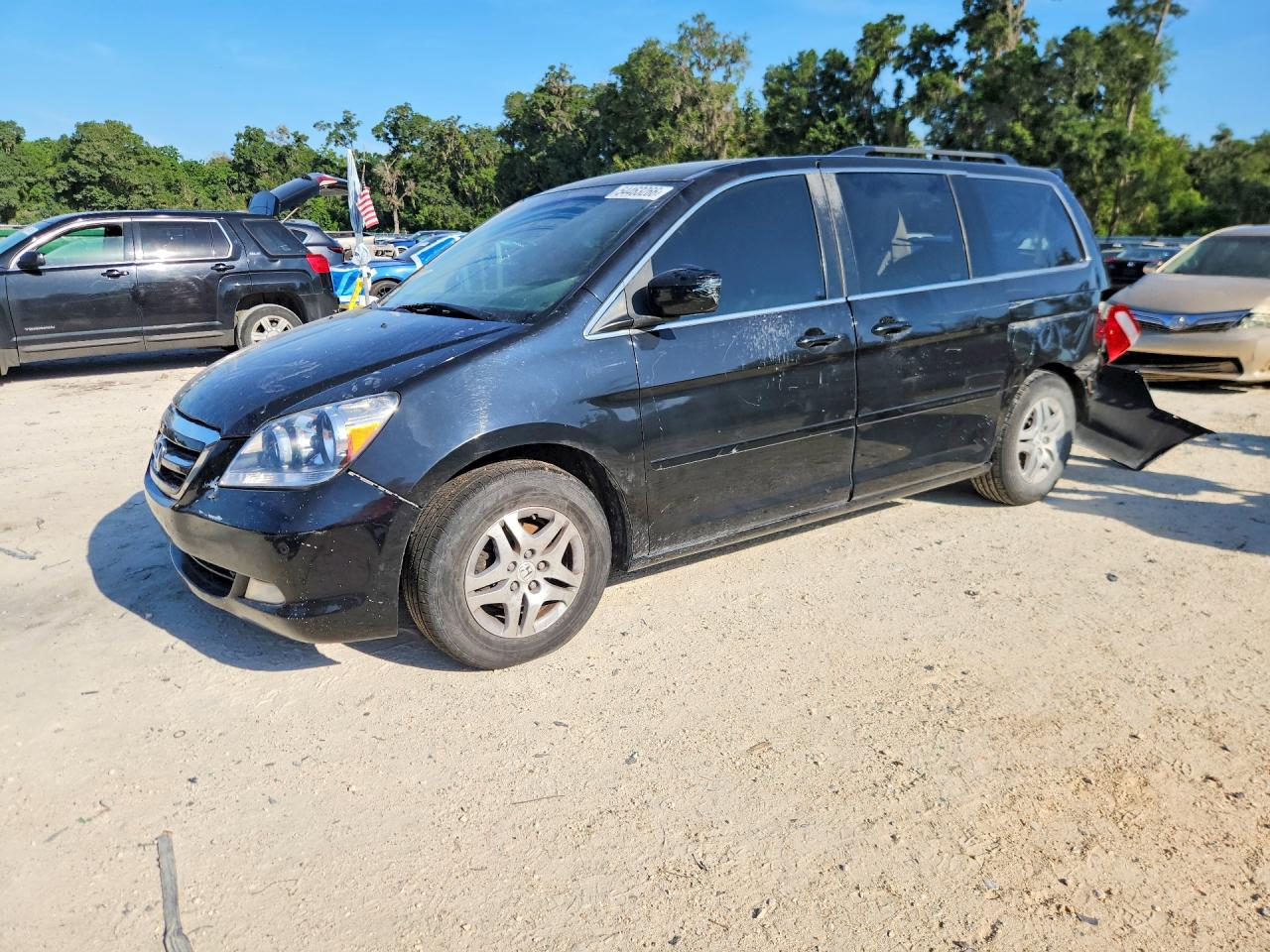 Salvage Honda Odyssey Image
