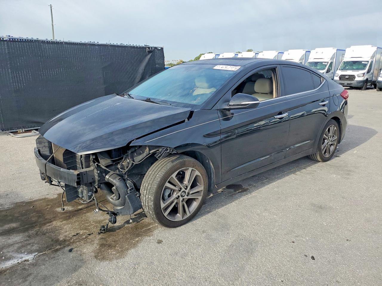 Salvage Hyundai ELANTRA Image