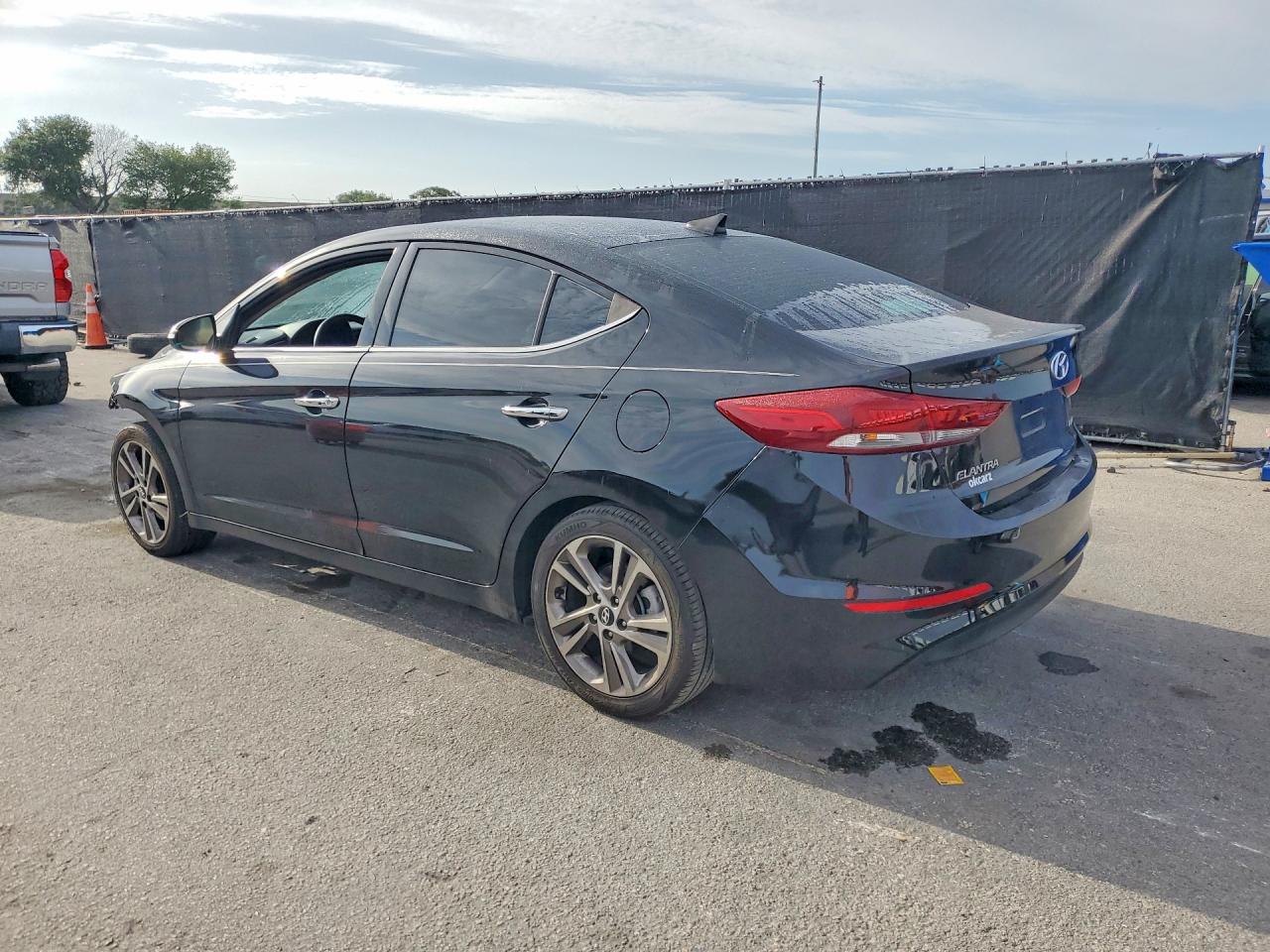 Hyundai ELANTRA Limited