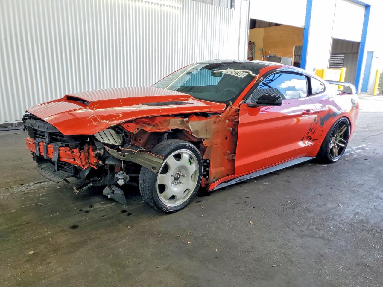 Salvage Ford Mustang Image