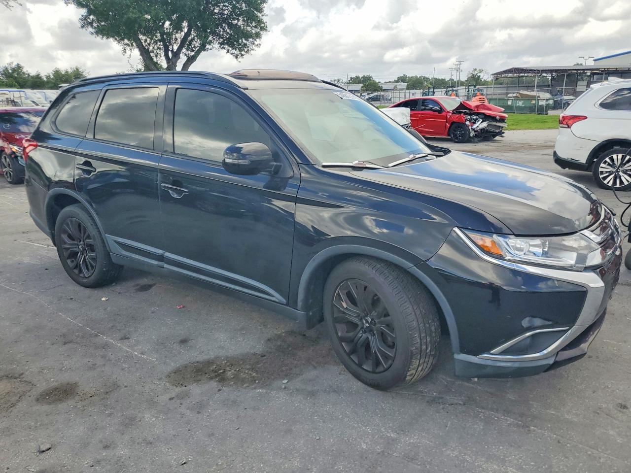 Mitsubishi Outlander Se