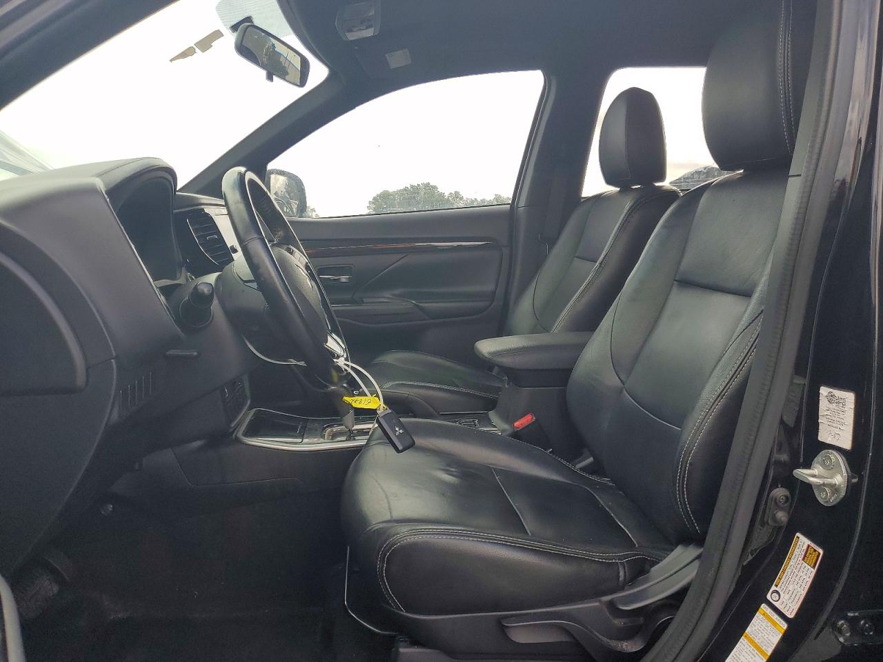 Mitsubishi Outlander Se