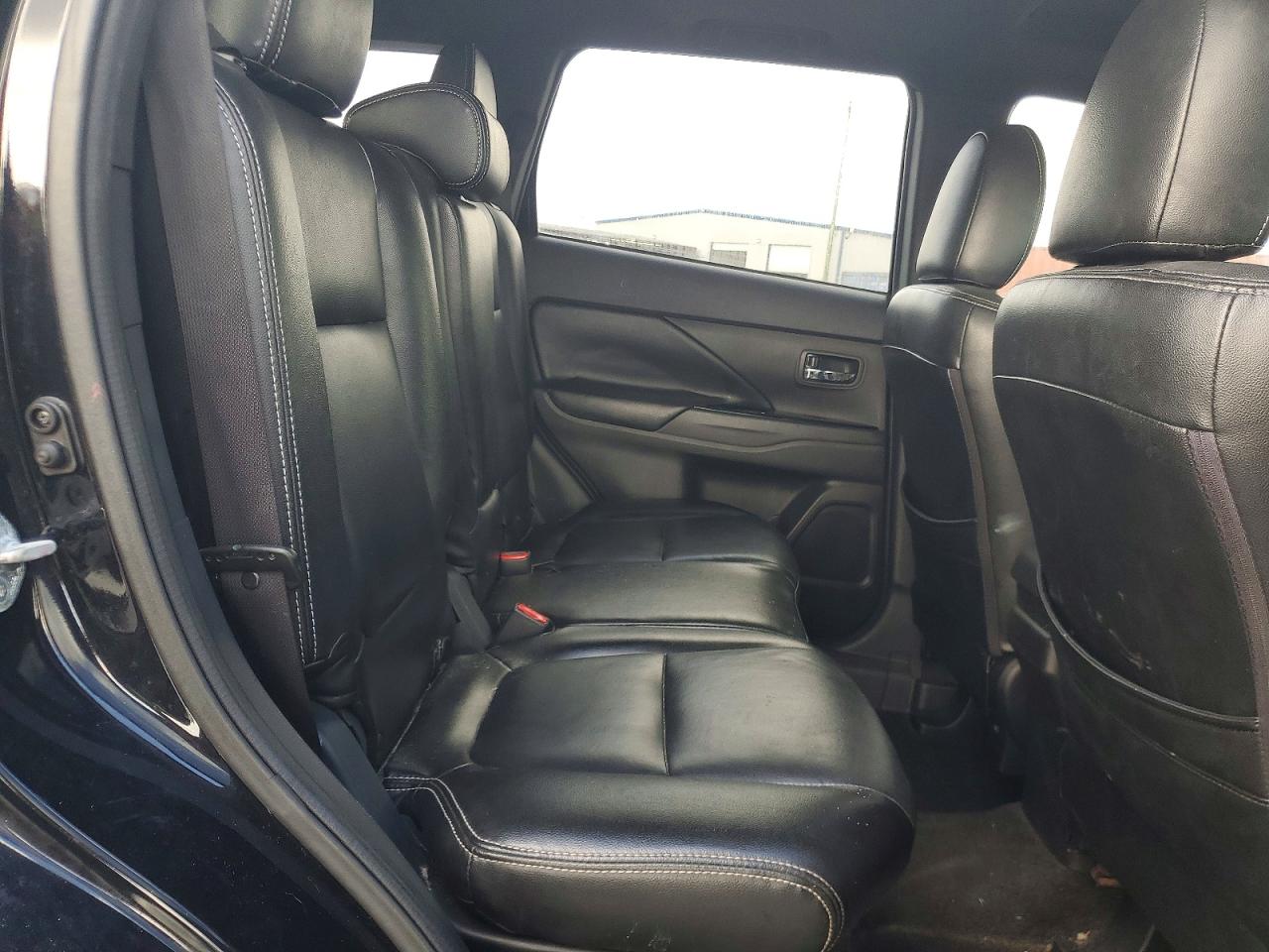 Mitsubishi Outlander Se