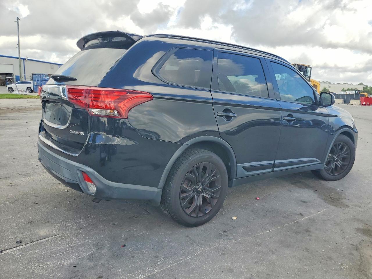 Mitsubishi Outlander Se