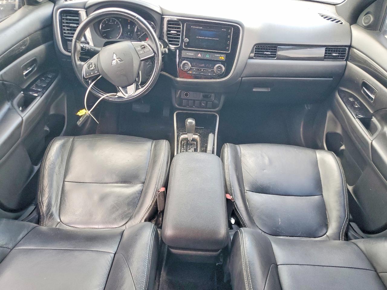Mitsubishi Outlander Se