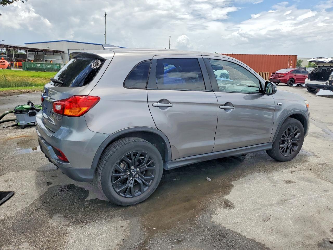 Mitsubishi Outlander Es