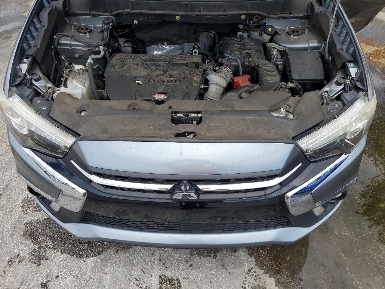 Mitsubishi Outlander Es