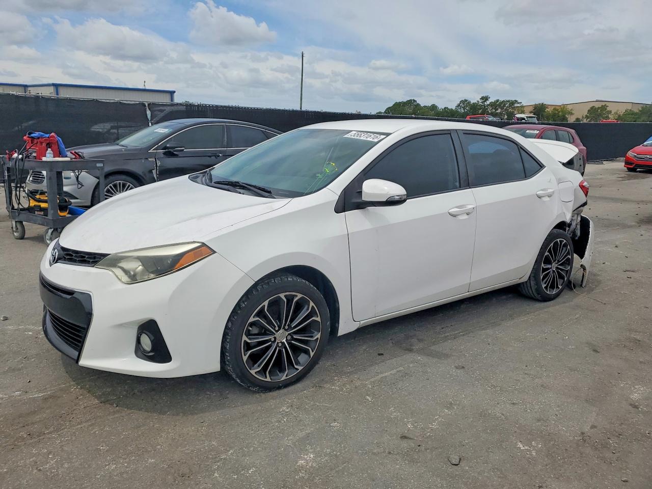 Salvage Toyota Corolla Image