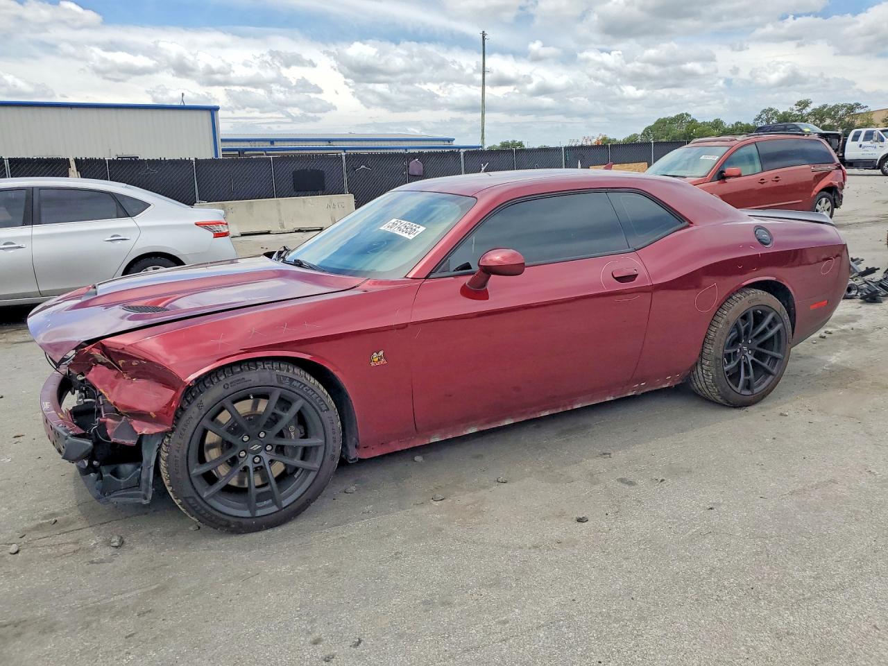 Salvage Dodge Challenger Image