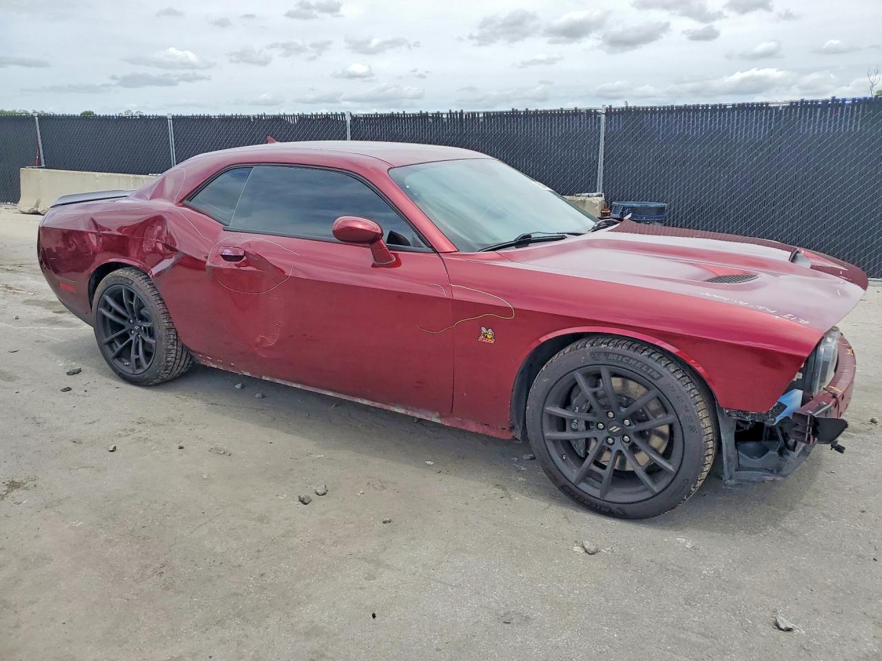 Dodge Challenger R