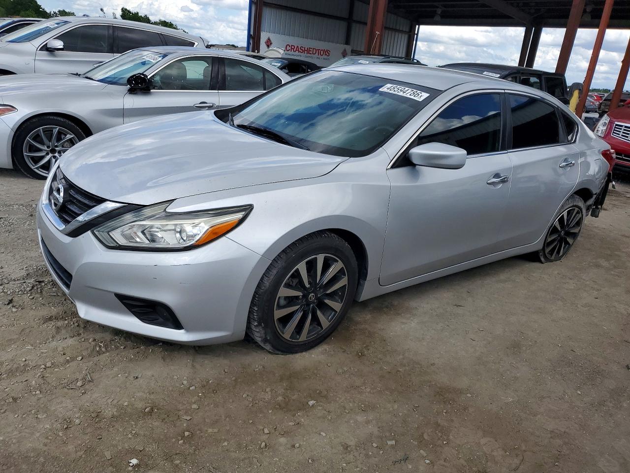 Salvage Nissan Altima Image