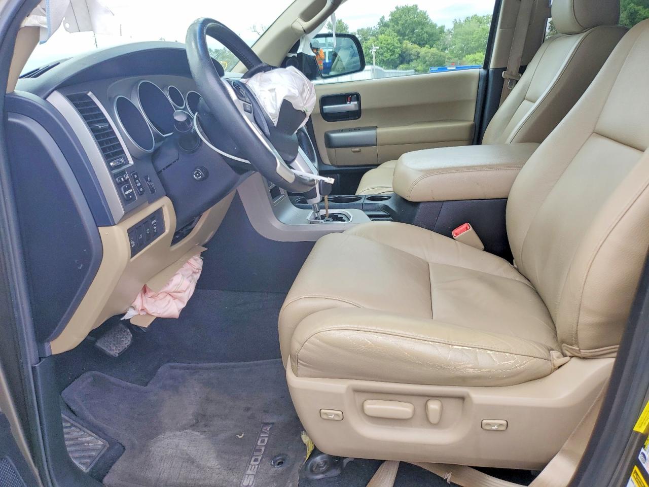 Toyota Sequoia Limited