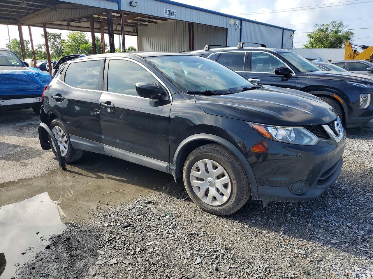 Nissan Rogue S