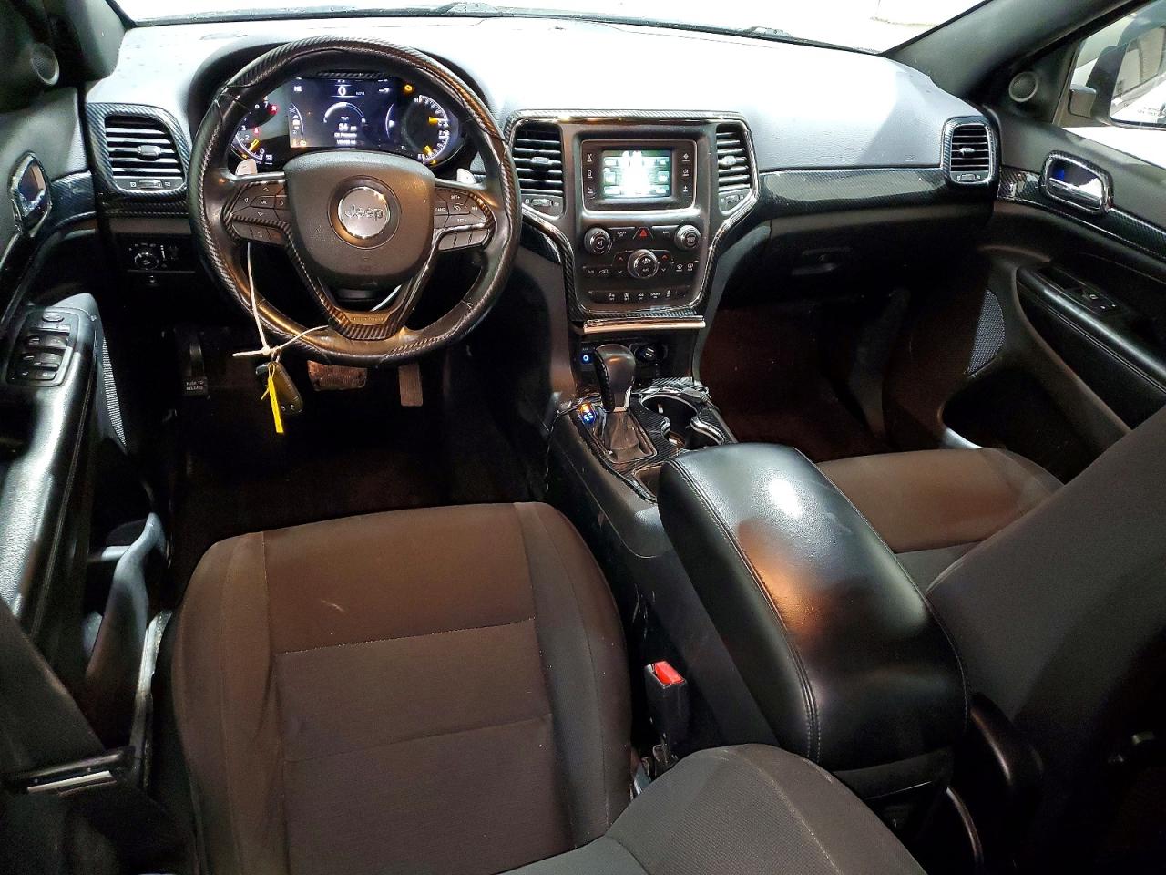 Jeep Grand Cherokee Laredo