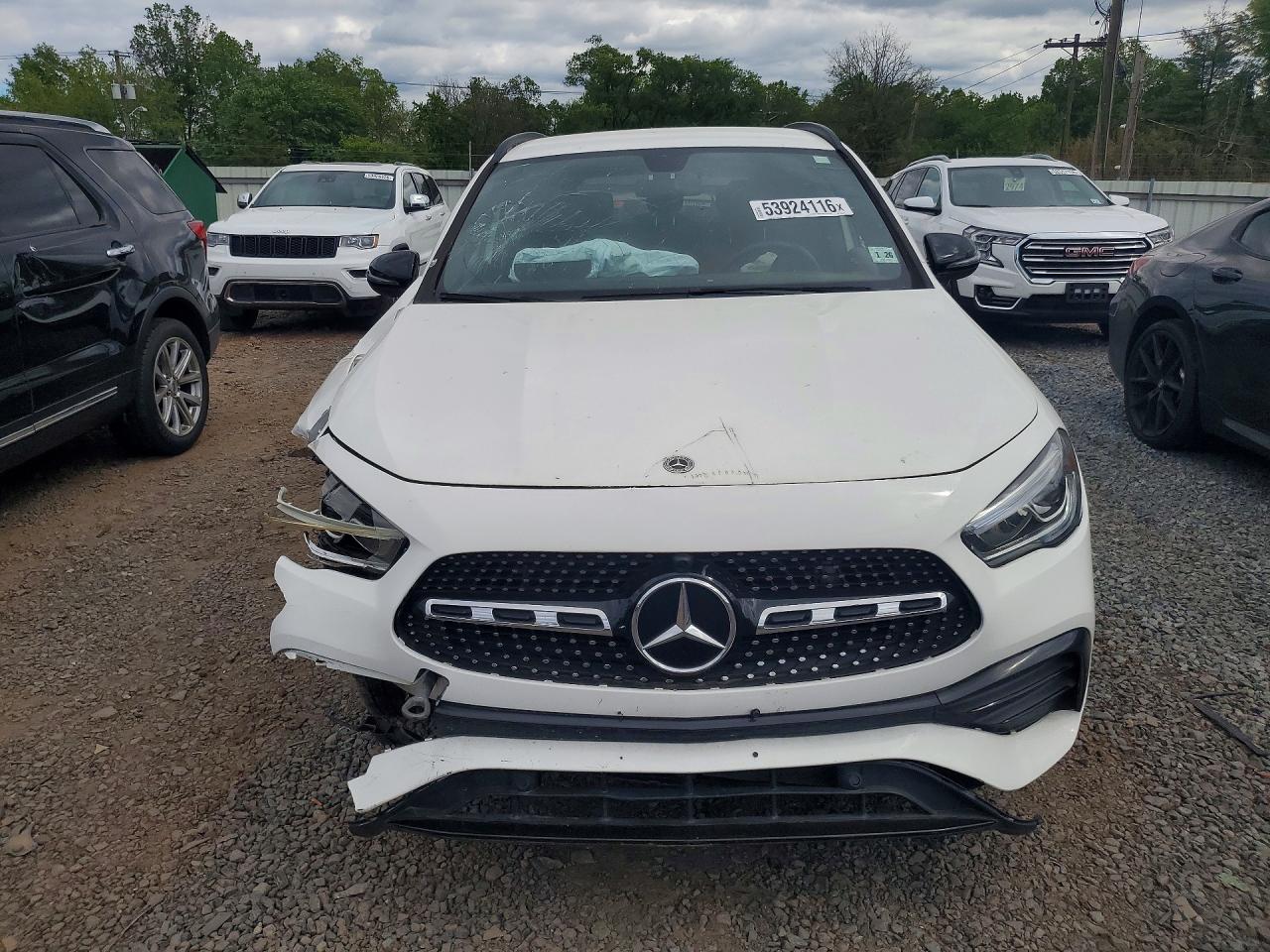 Mercedes-Benz GLA 250 4matic
