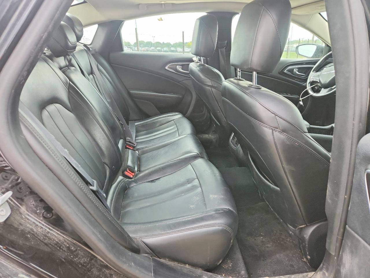 Chrysler 200 C