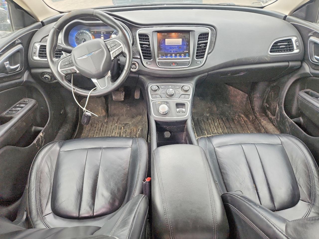 Chrysler 200 C