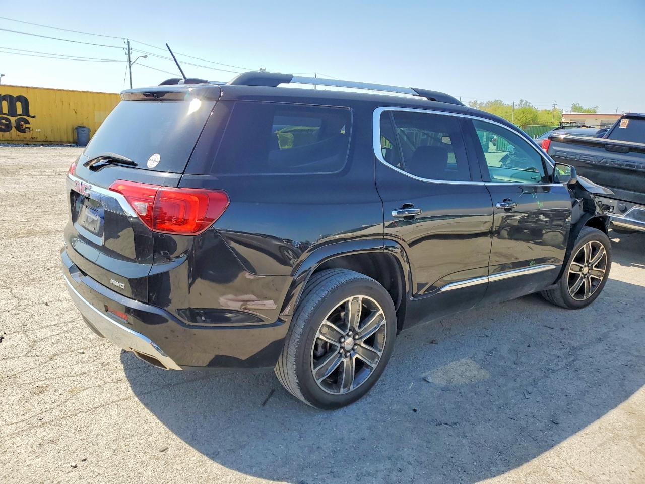 GMC Acadia Denali