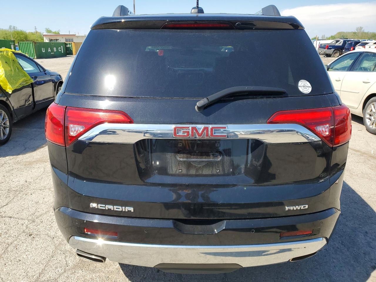 GMC Acadia Denali