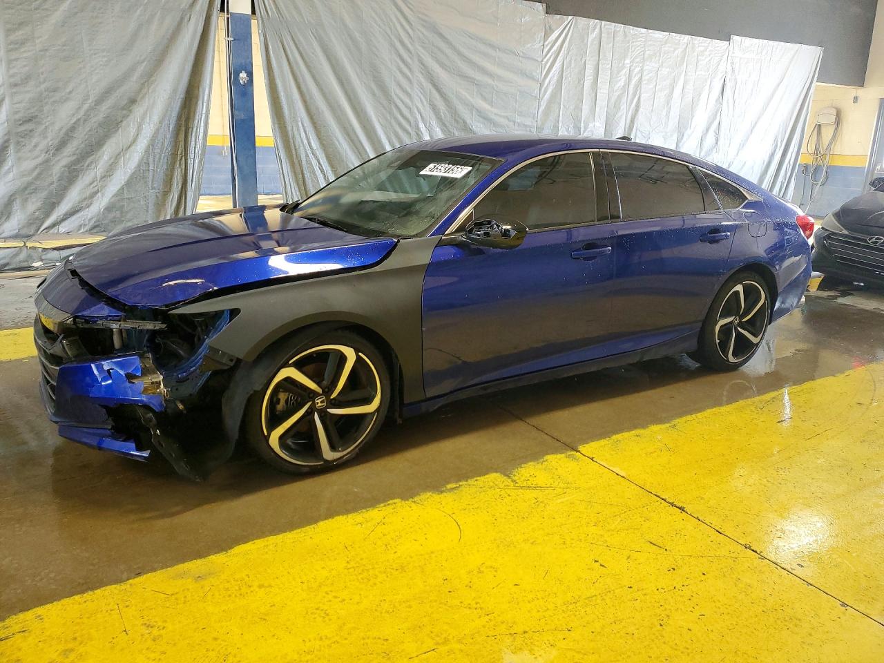 Salvage Honda Accord Image