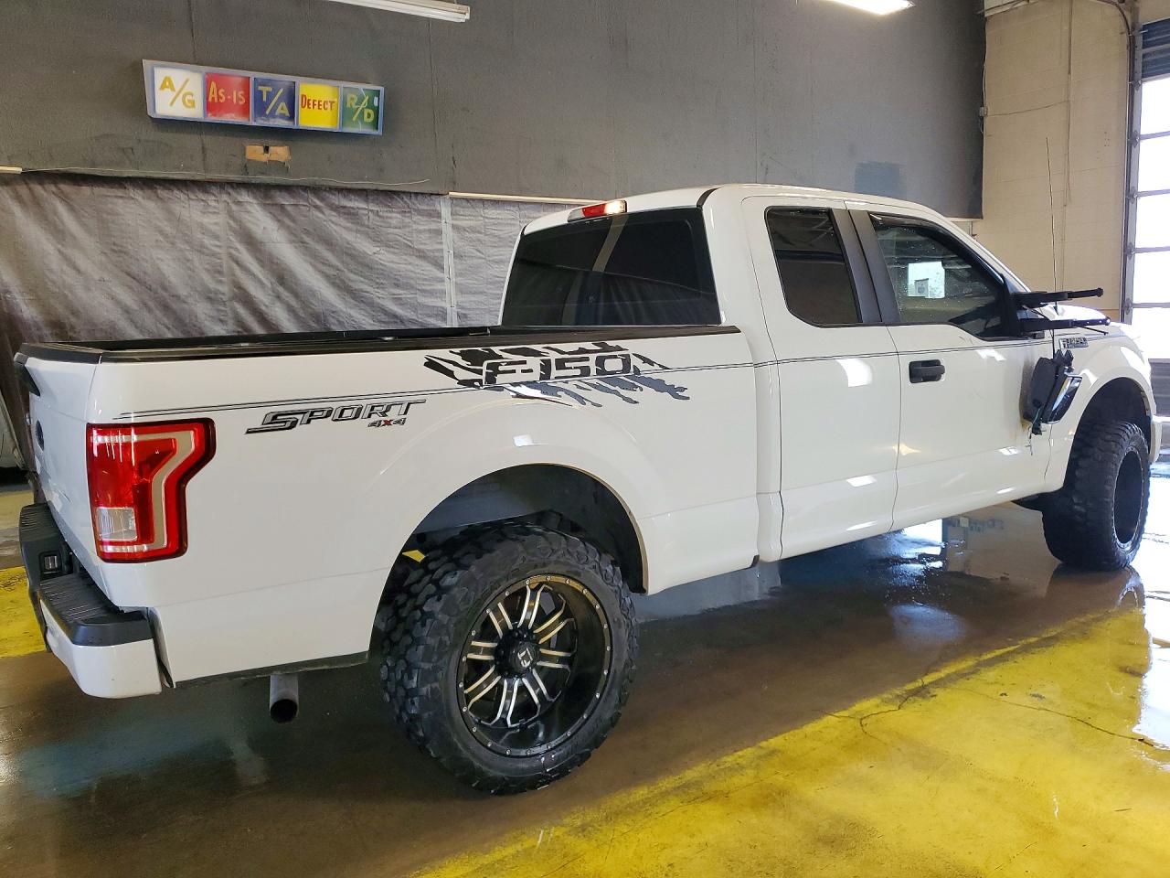 Ford F-150 Super Cab