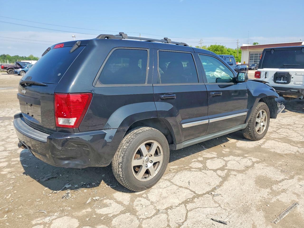 Jeep Grand Cherokee Laredo