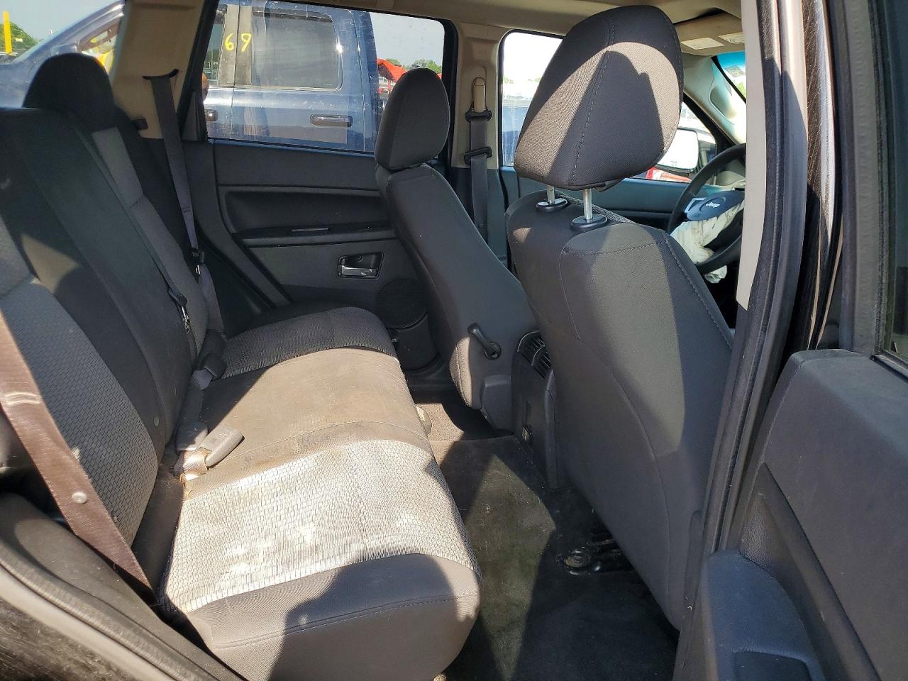 Jeep Grand Cherokee Laredo