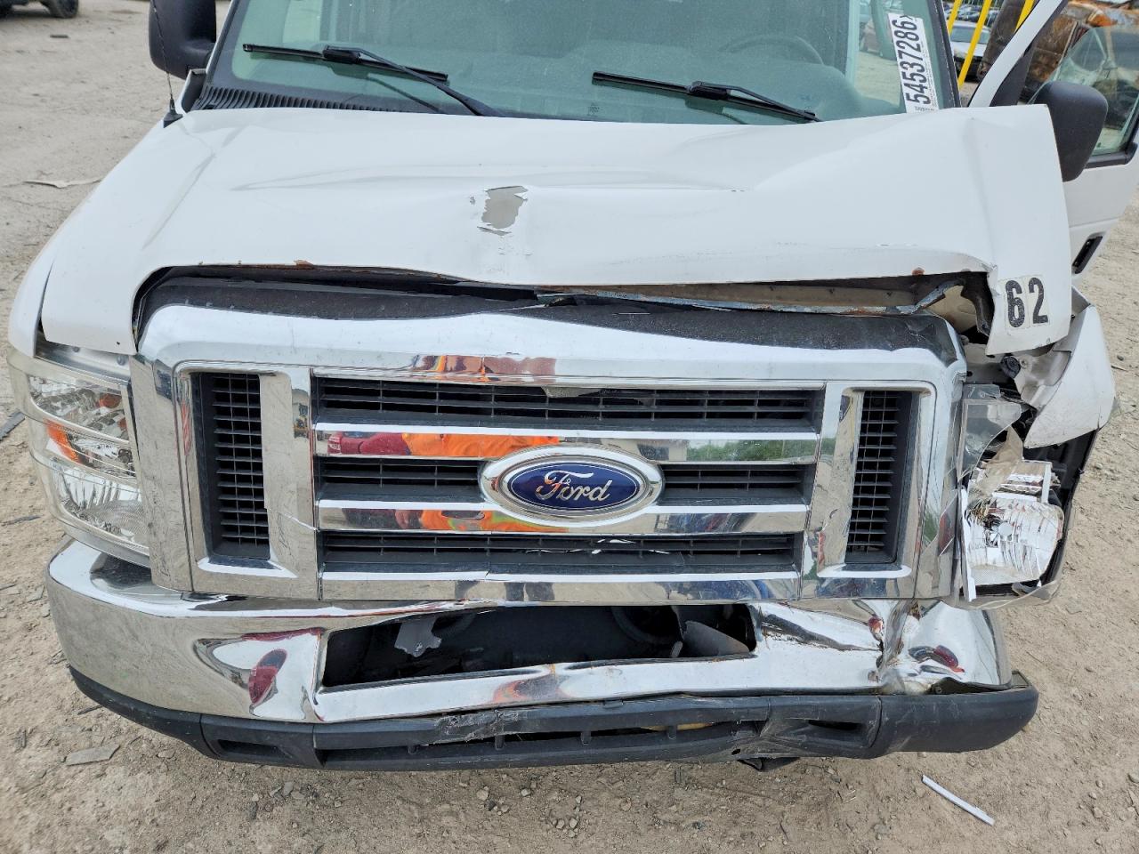 Ford Econoline E350 Super Duty Wagon