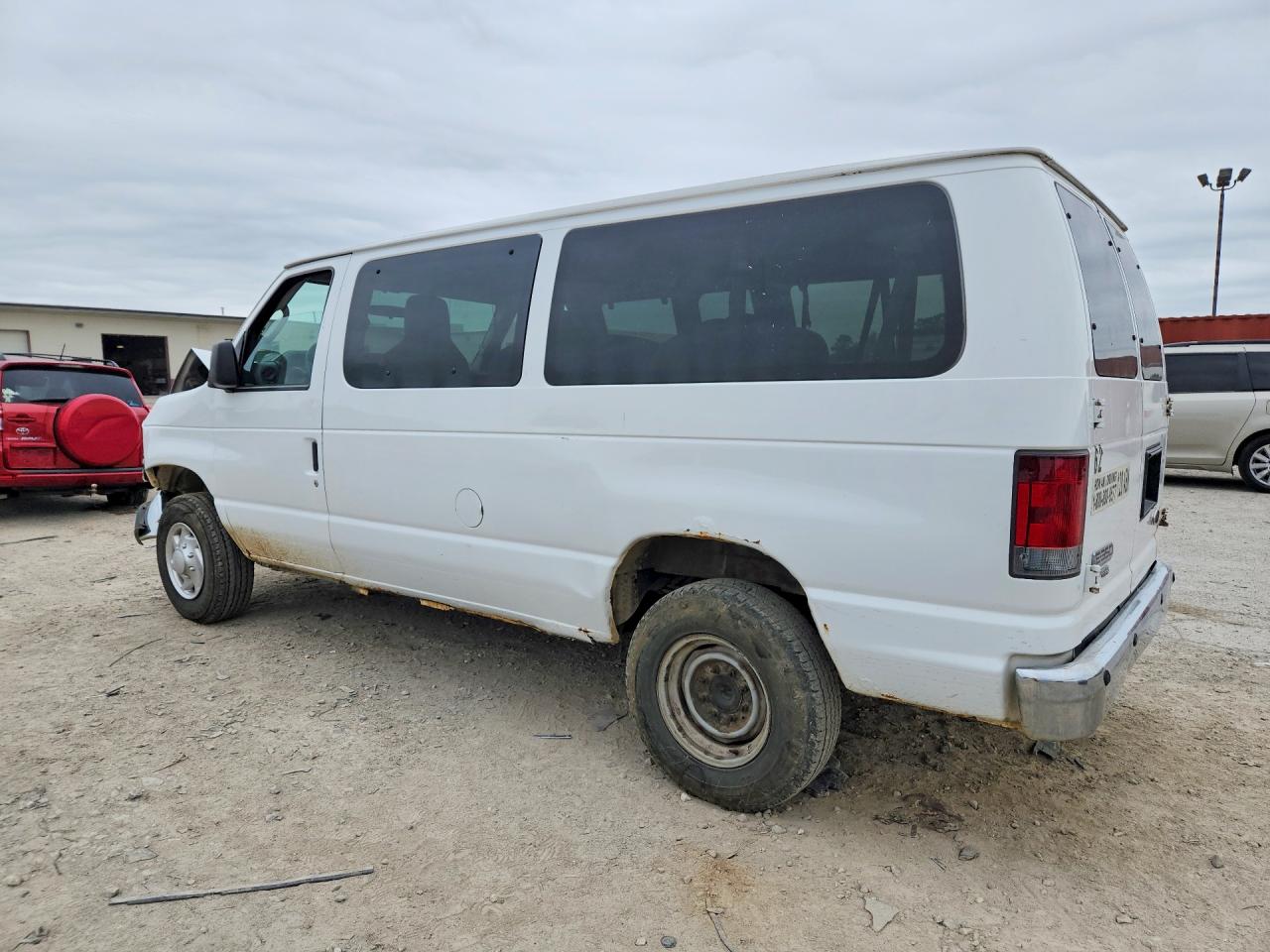 Ford Econoline E350 Super Duty Wagon