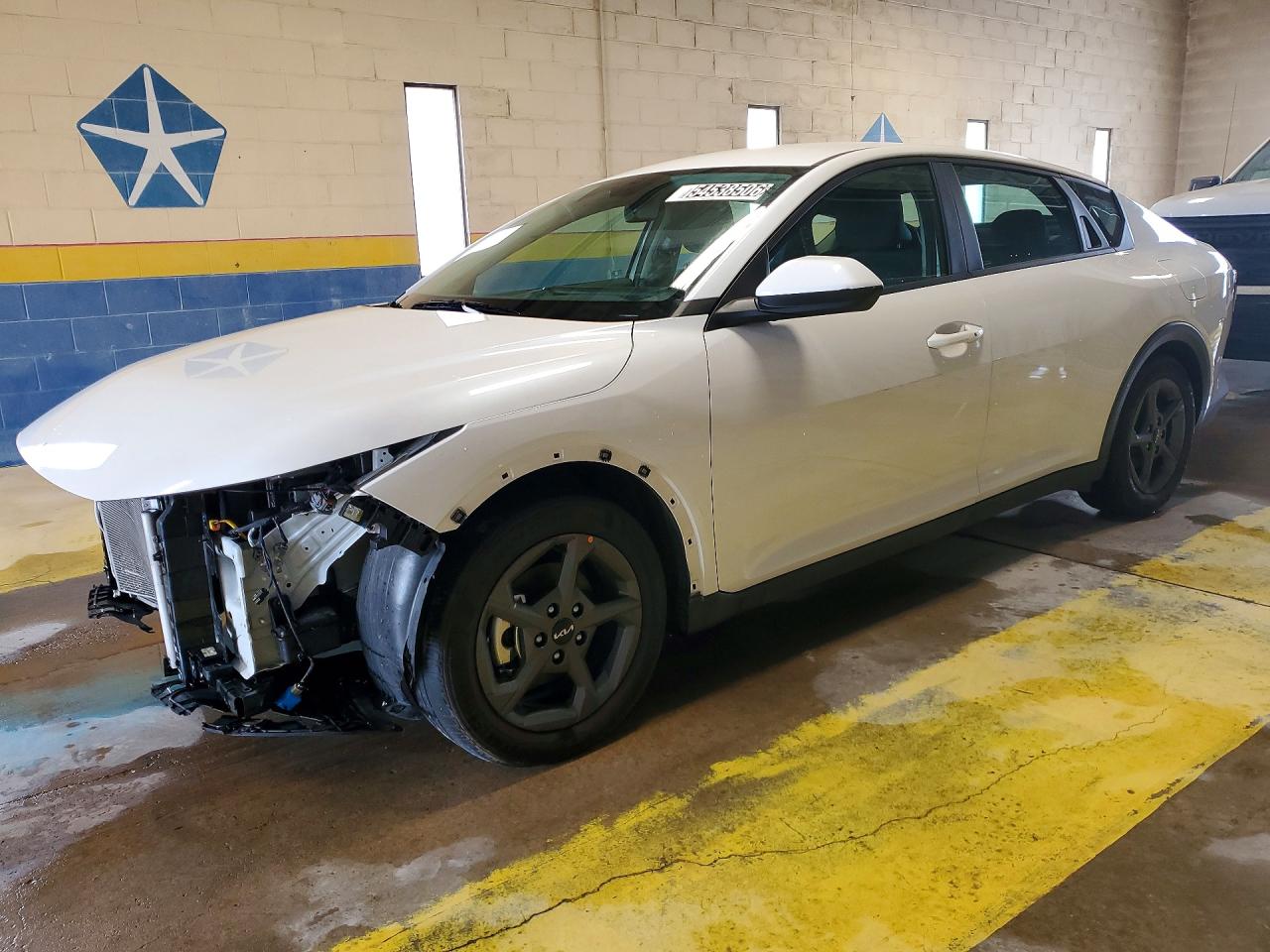 Salvage Kia K4 Lxs Image