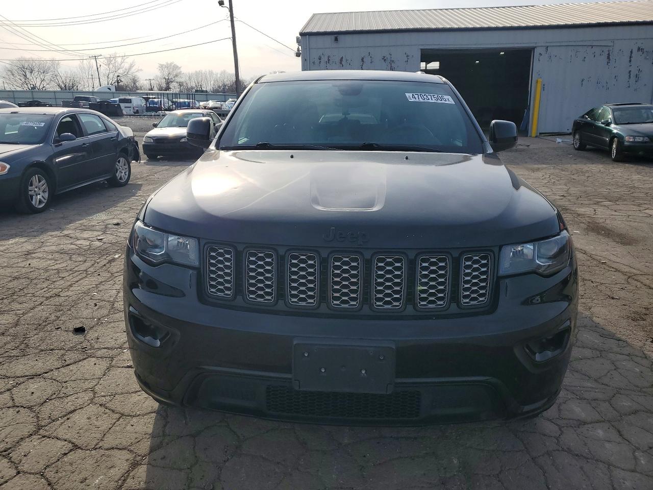 Jeep Grand Cherokee Laredo