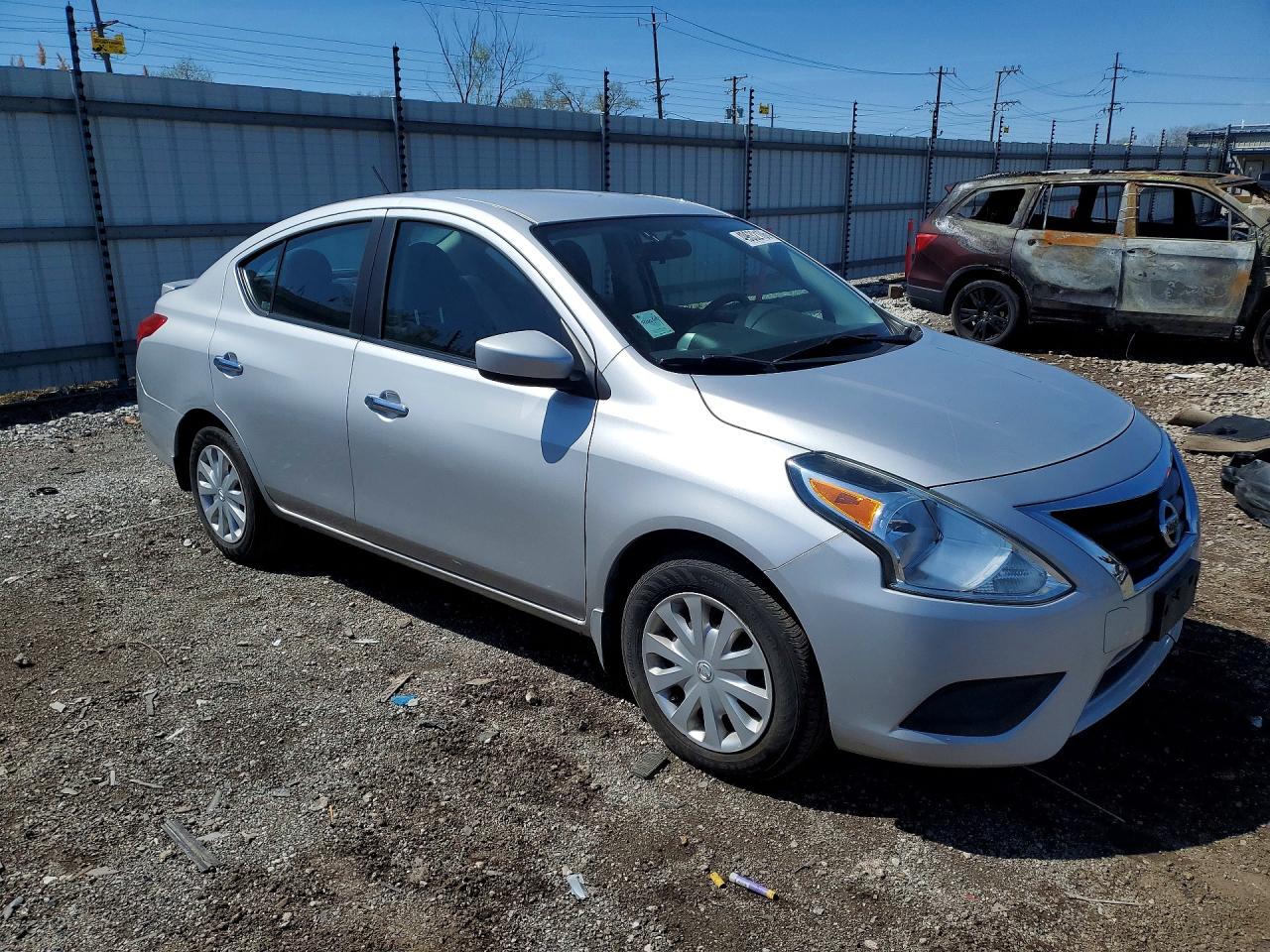 Nissan Versa 1.6 Sv