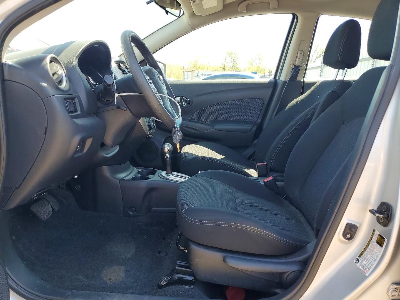 Nissan Versa 1.6 Sv