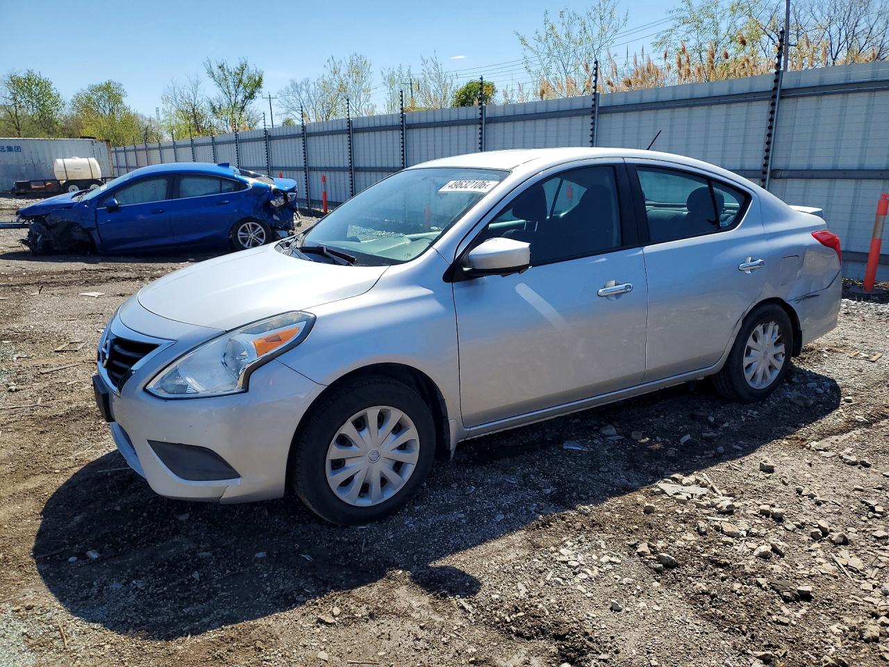 Salvage Nissan Versa Image
